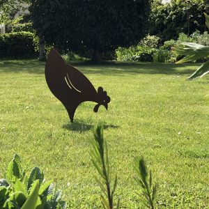 Garden Metal Artwork - Pecker in Garden