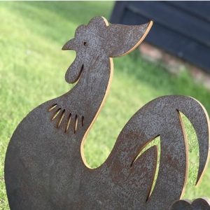 Garden Metal Artwork - Rooster close-up