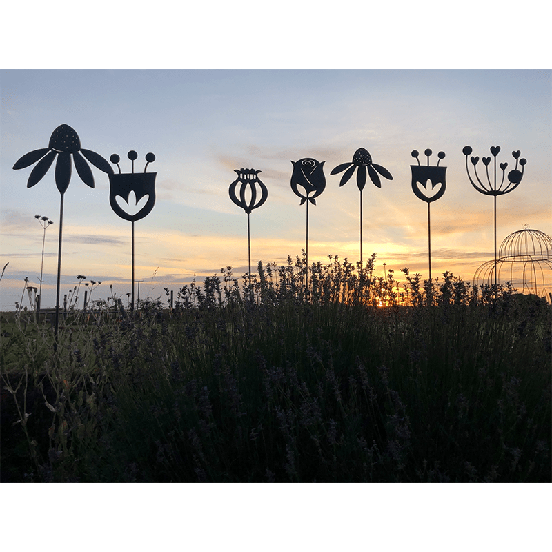 Metal Flowers for your Garden